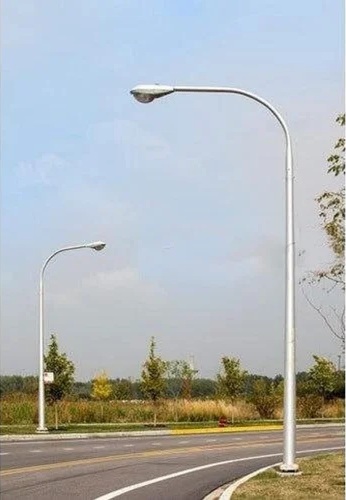 HDGI / Painted Conical Poles